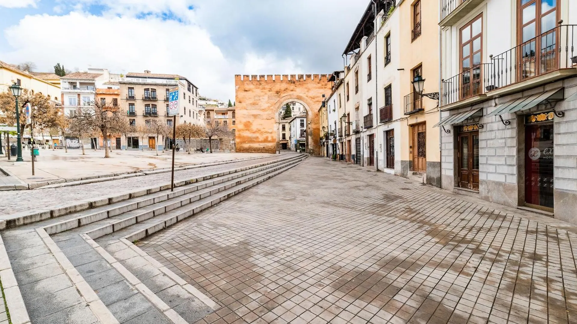 Wekey Homes Granada, Elvira Suites Centro