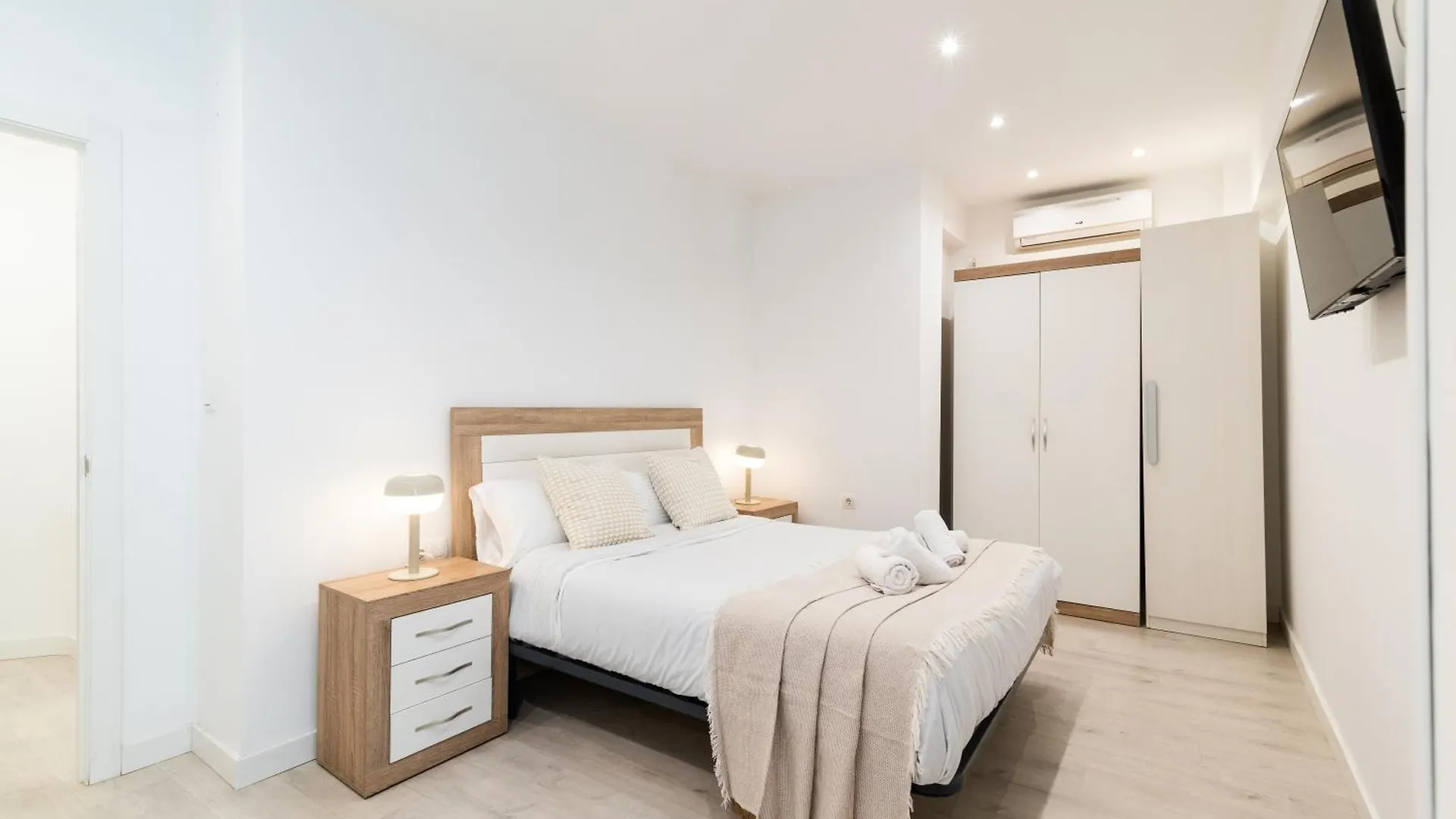 Wekey Homes Granada, Elvira Suites Centro 0*, Granada