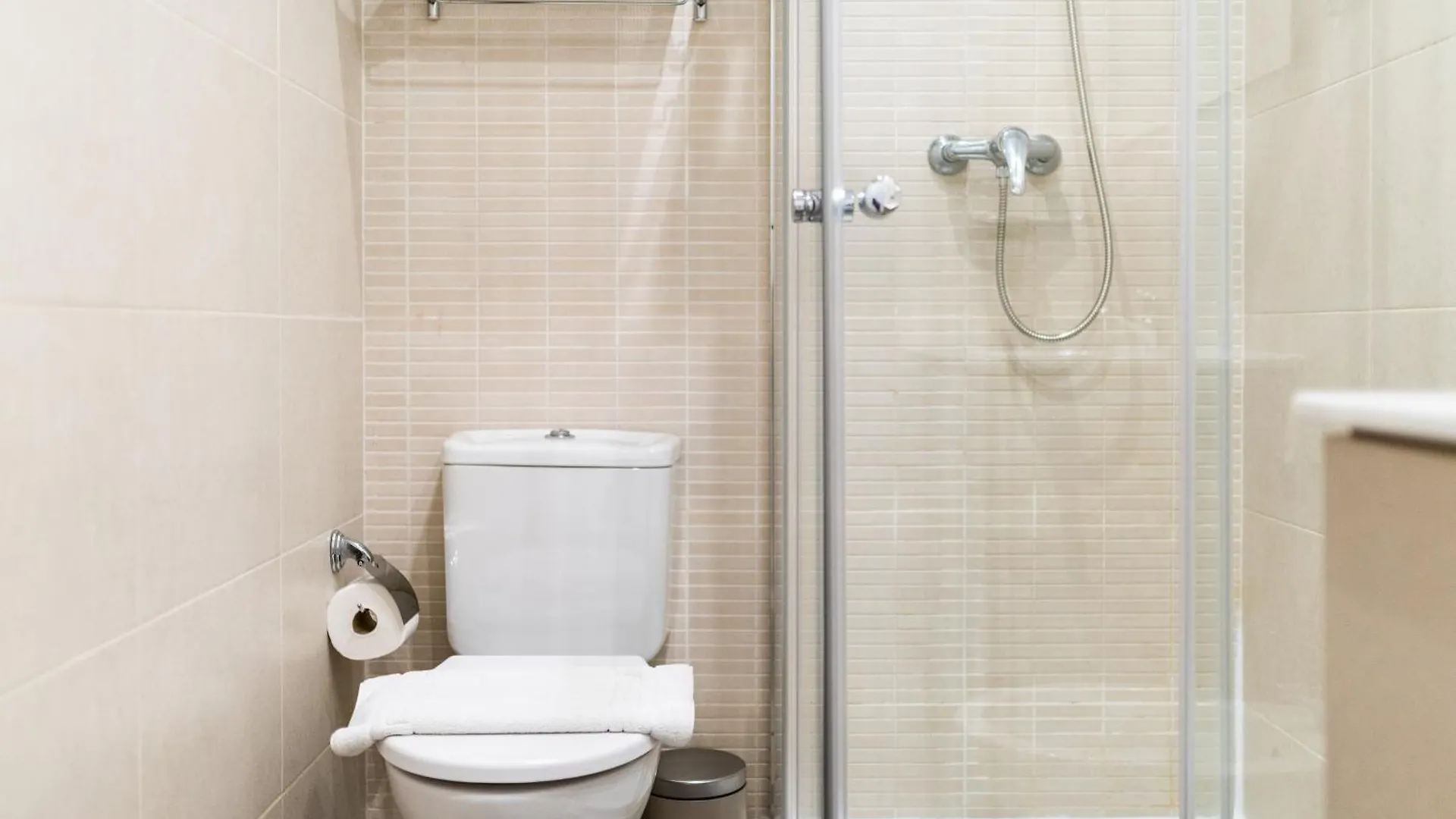 Wekey Homes Granada, Elvira Suites Centro 0*, Granada