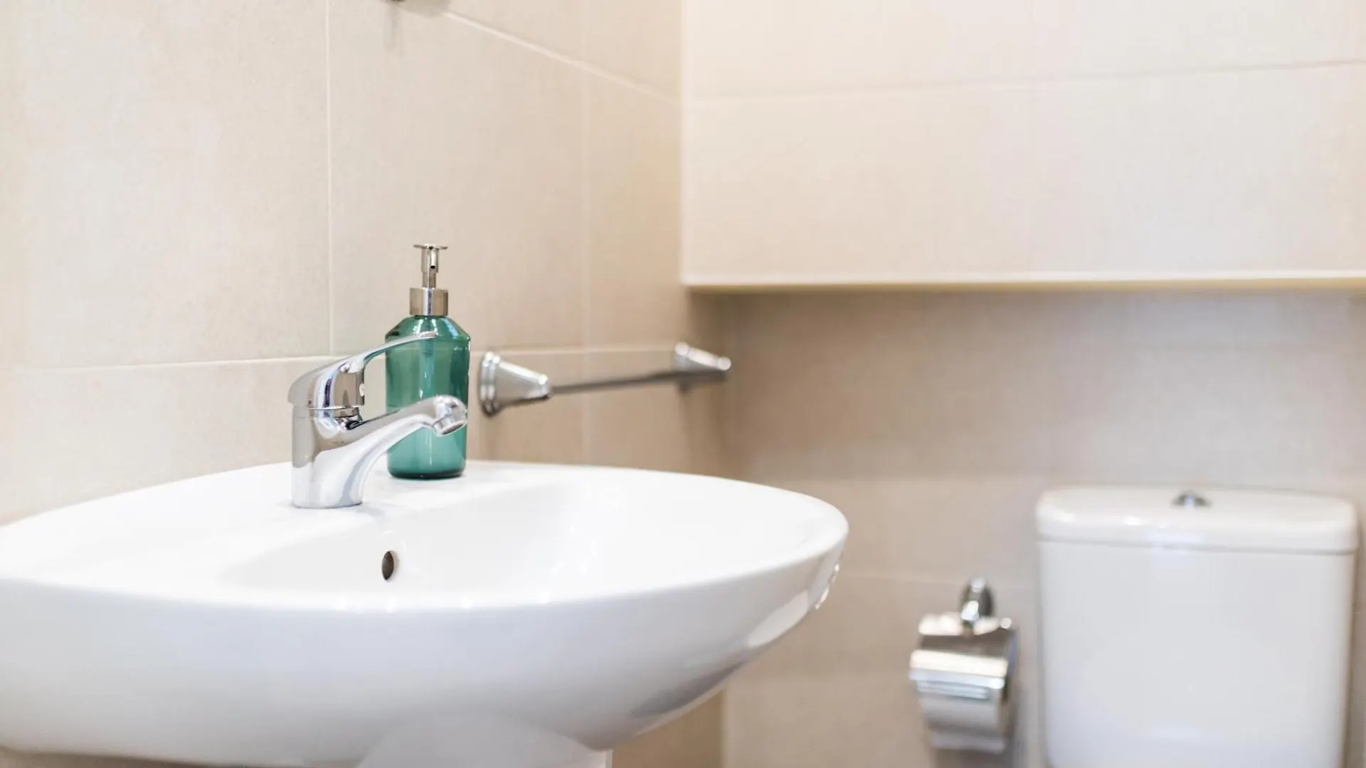 Wekey Homes Granada, Elvira Suites Centro 0*, Granada Spain