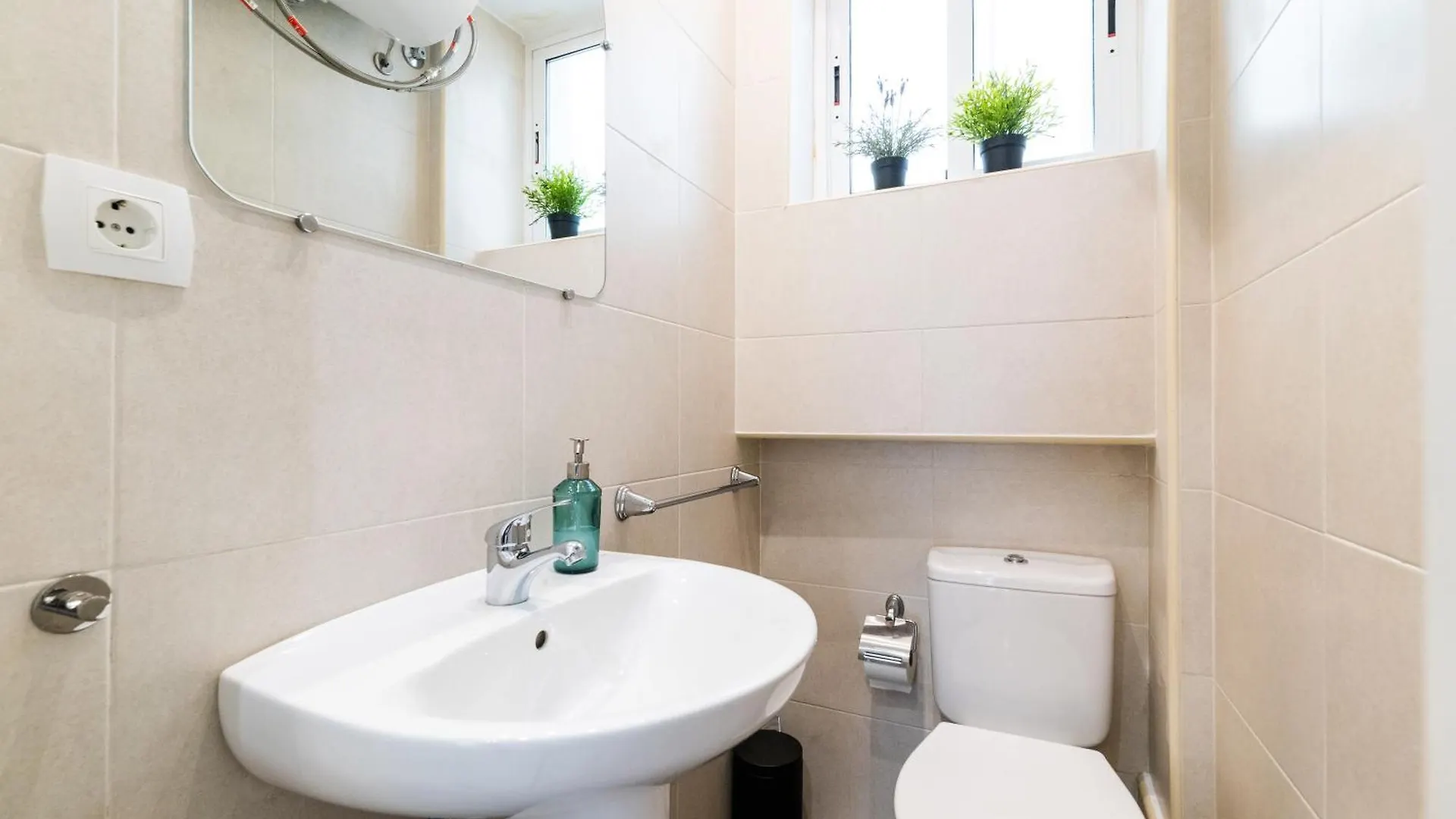 Wekey Homes Granada, Elvira Suites Centro Granada